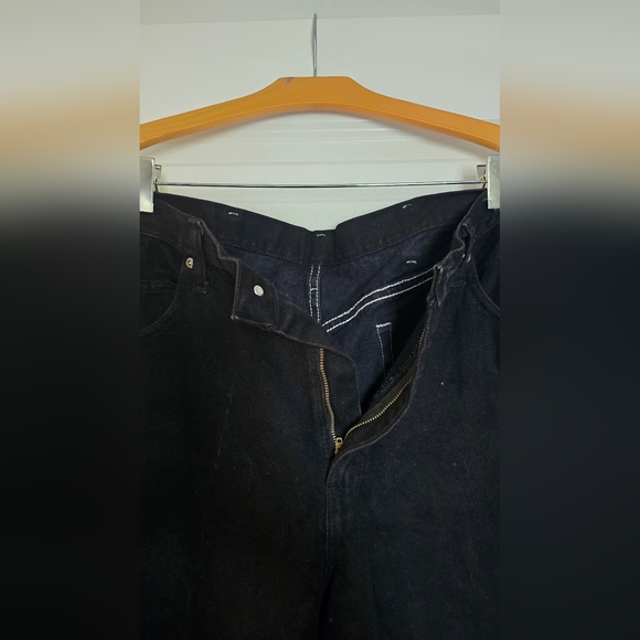 Men's Black Wrangler Jeans - Picture 2 of 6